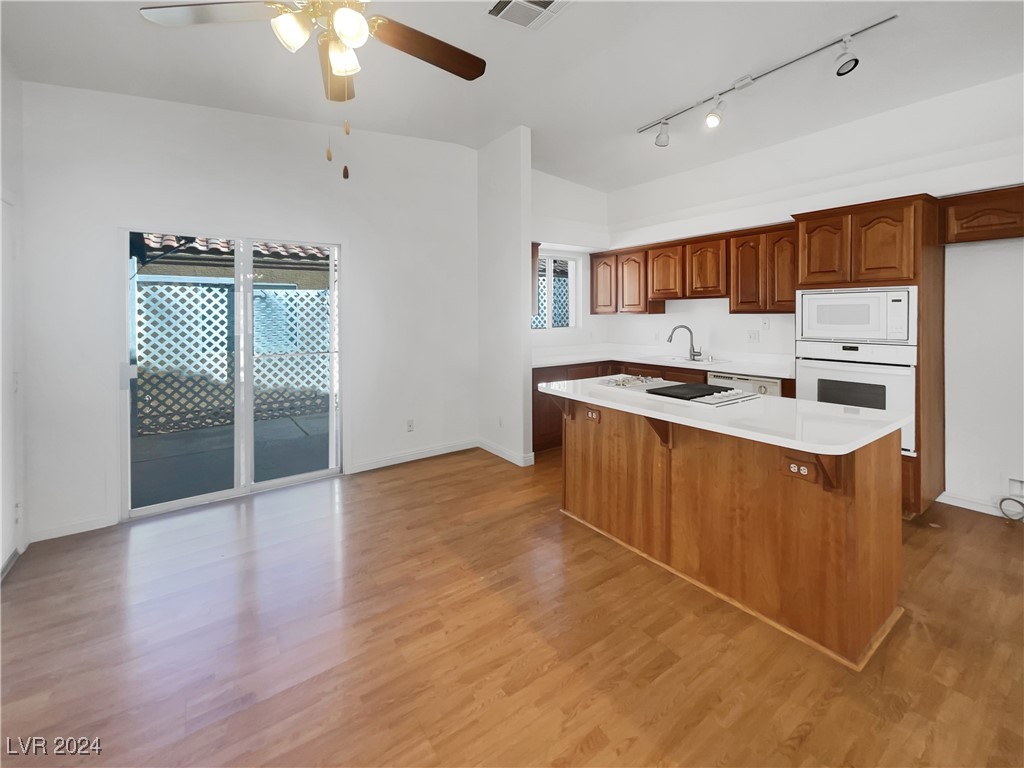 1431 Watercreek Drive Property Photo 14