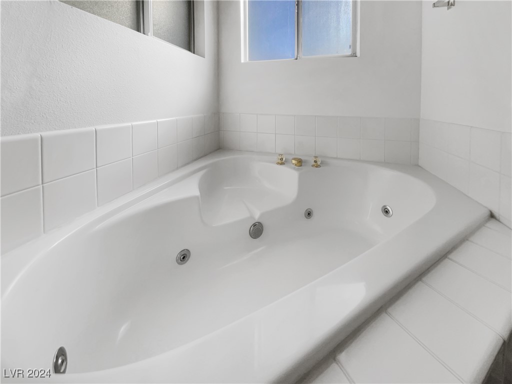 1431 Watercreek Drive Property Photo 22