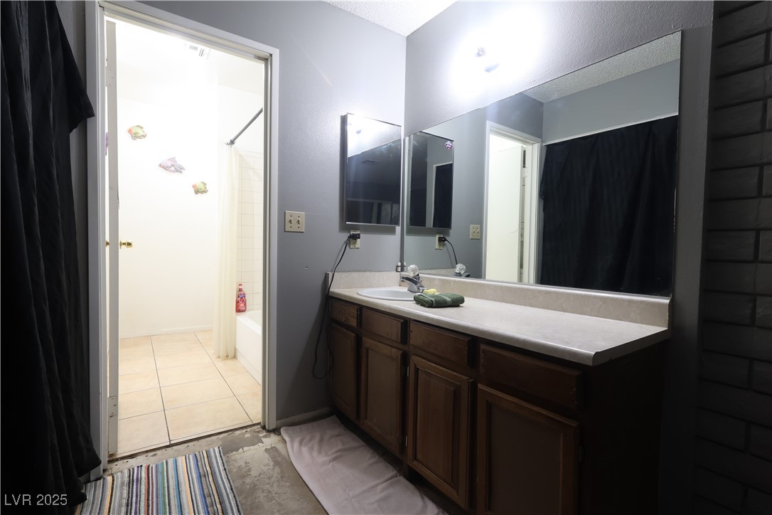 3008 Saint George Street B Property Photo 5