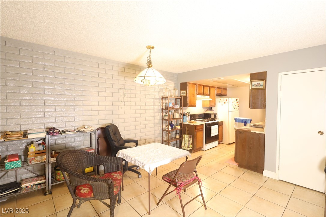 3008 Saint George Street B Property Photo 9
