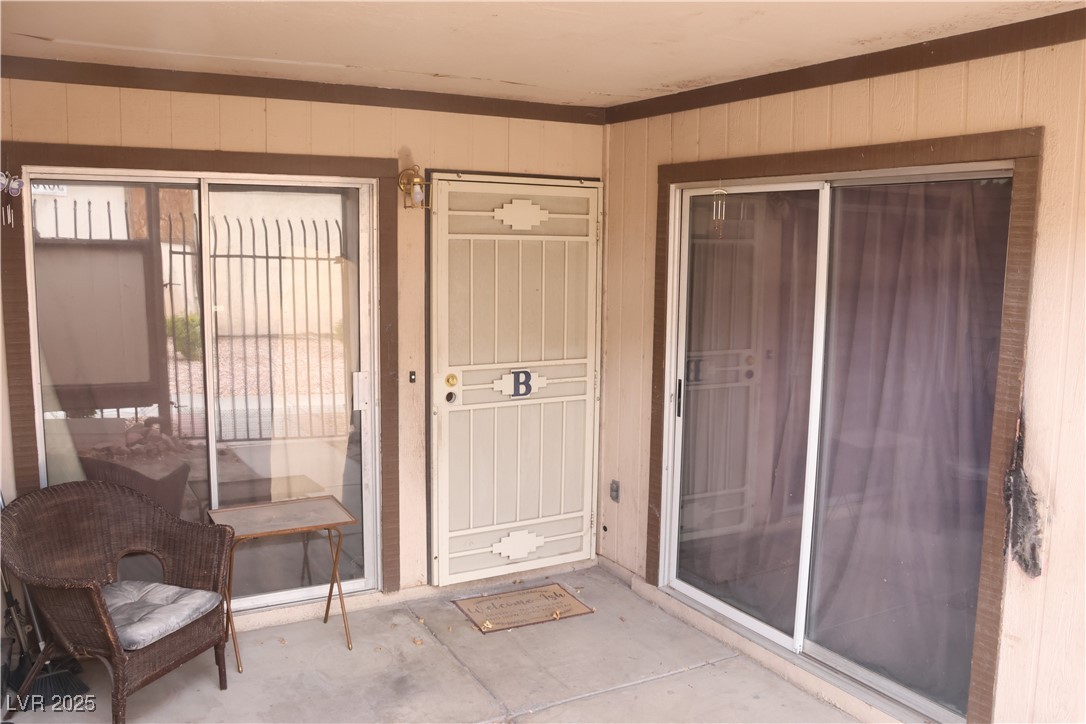3008 Saint George Street B Property Photo 10