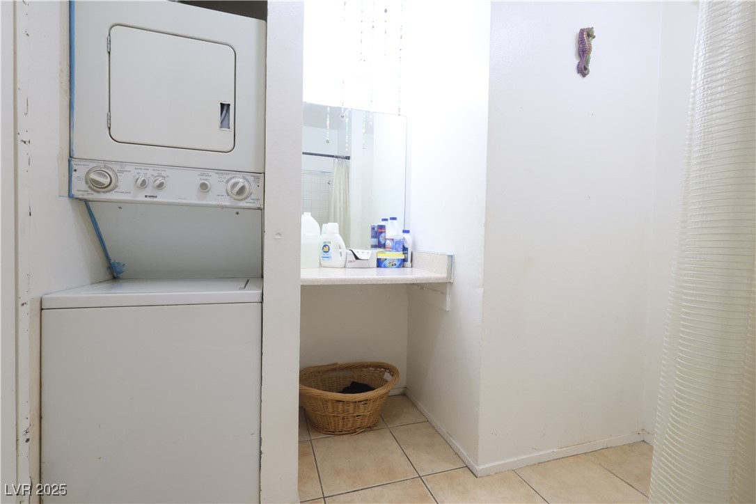 3008 Saint George Street B Property Photo 11