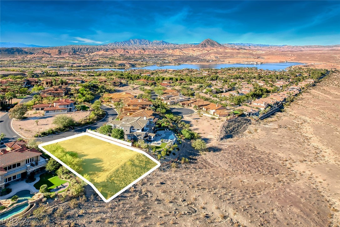 14 Pyrenees Court Property Photo 2