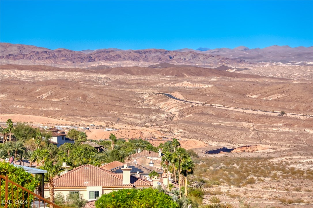 14 Pyrenees Court Property Photo 14