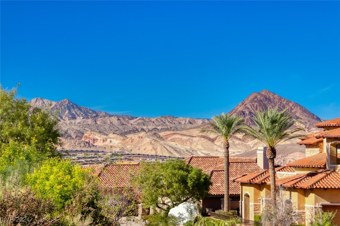 14 Pyrenees Court Property Photo 15