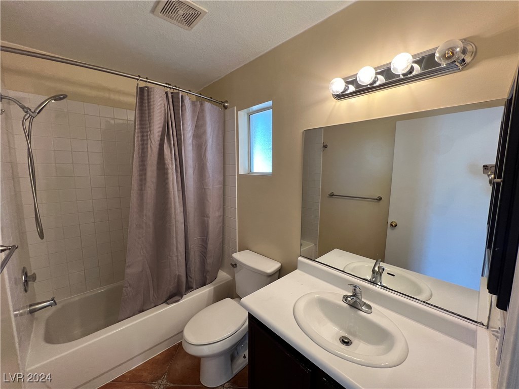 3933 Scotsman Way Property Photo 6