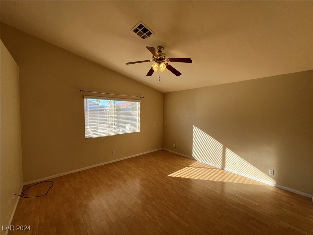 3933 Scotsman Way Property Photo 7