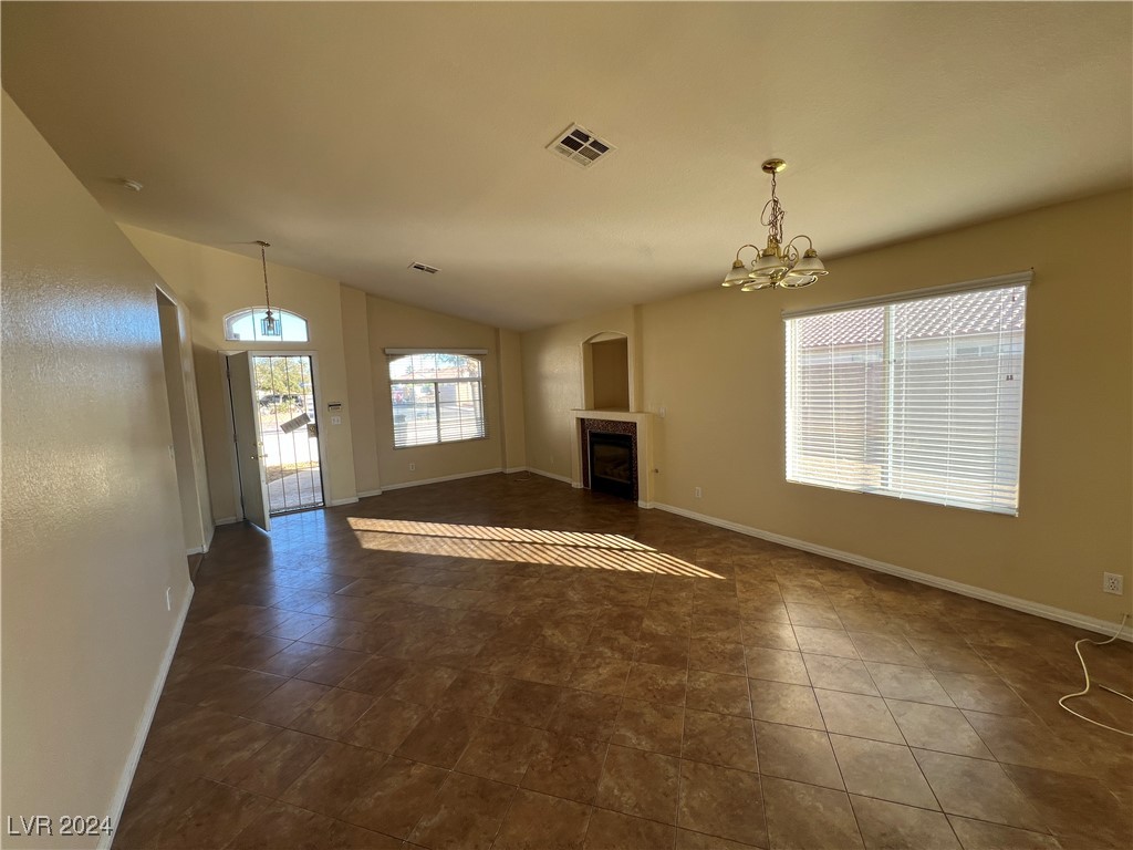 3933 Scotsman Way Property Photo 11
