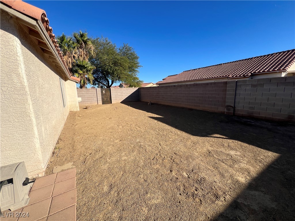 3933 Scotsman Way Property Photo 16