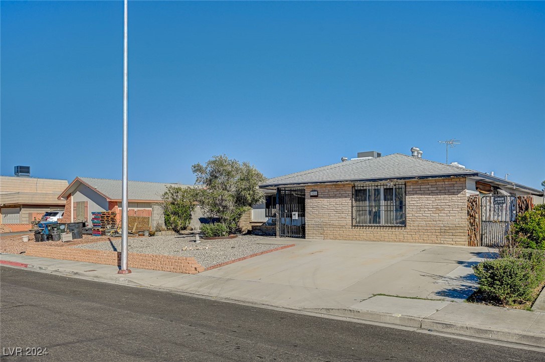 321 Oil Lantern Lane Property Photo 2