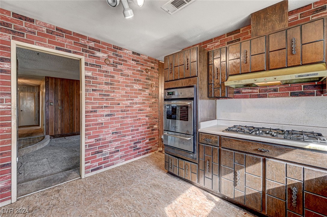 321 Oil Lantern Lane Property Photo 10