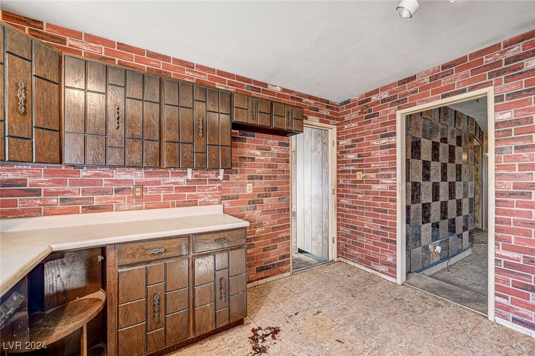 321 Oil Lantern Lane Property Photo 11