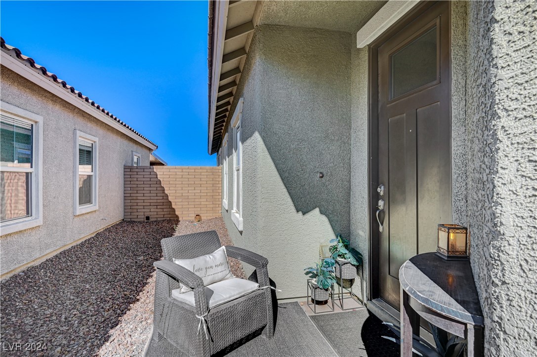 76 Summer Rhapsody Avenue Property Photo 4
