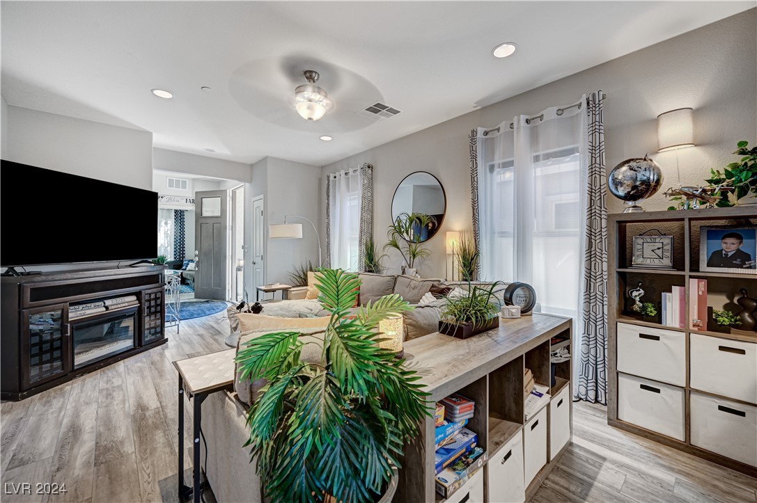 76 Summer Rhapsody Avenue Property Photo 7