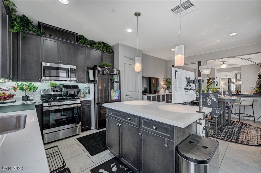 76 Summer Rhapsody Avenue Property Photo 11