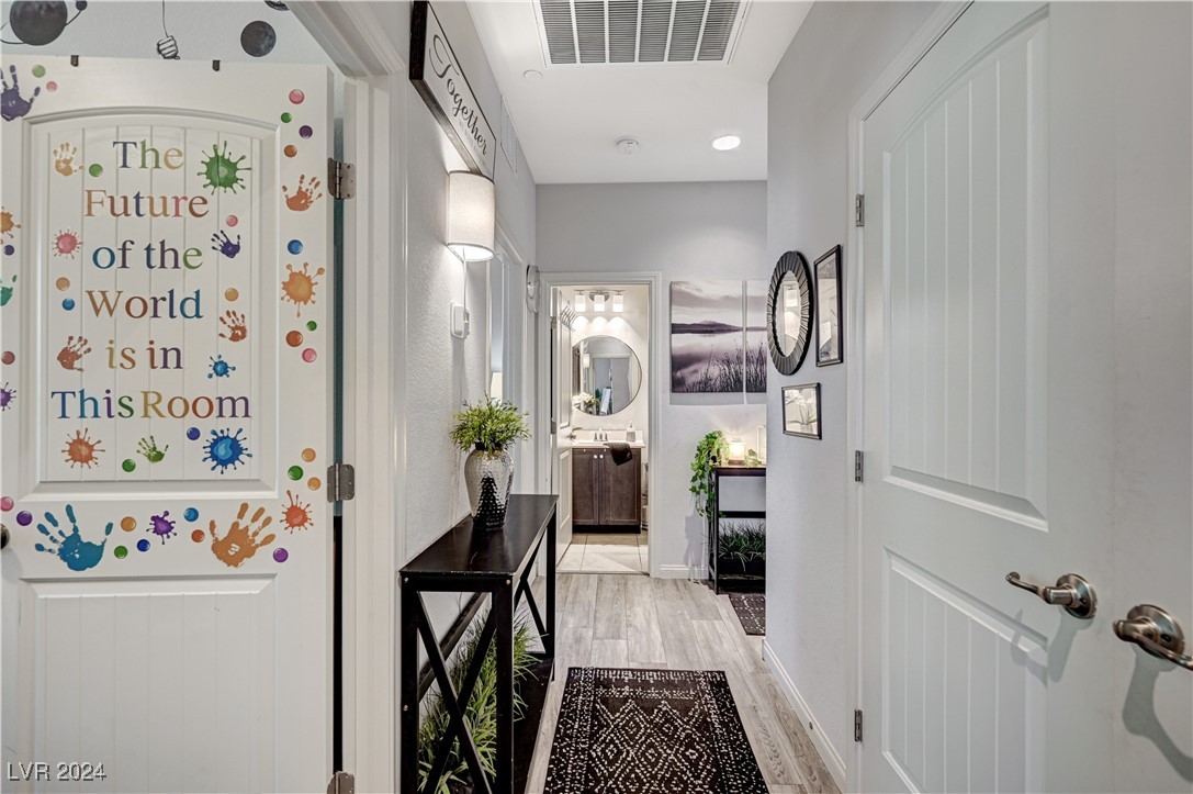 76 Summer Rhapsody Avenue Property Photo 29
