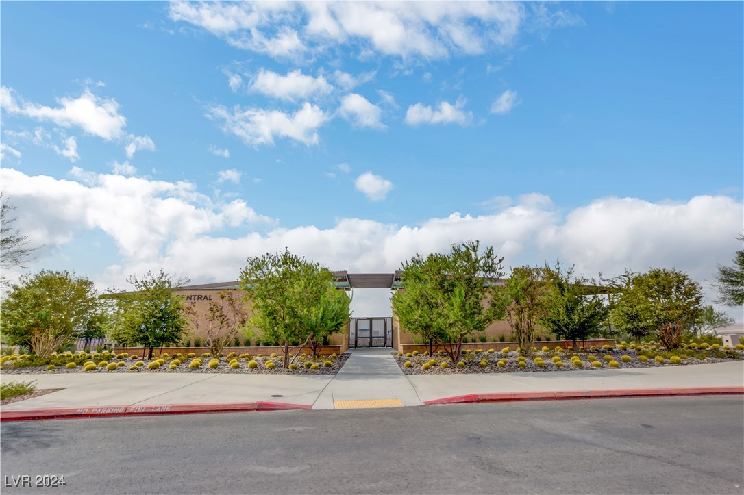 76 Summer Rhapsody Avenue Property Photo 45