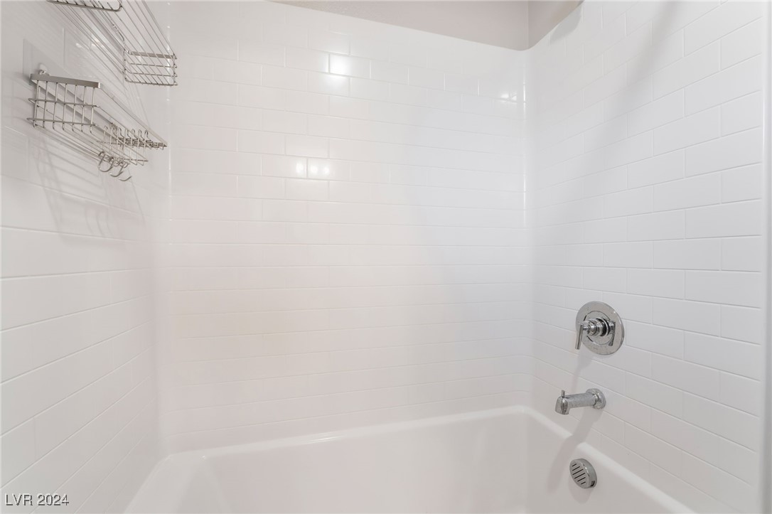 9174 Rolling Sky Drive Property Photo 32