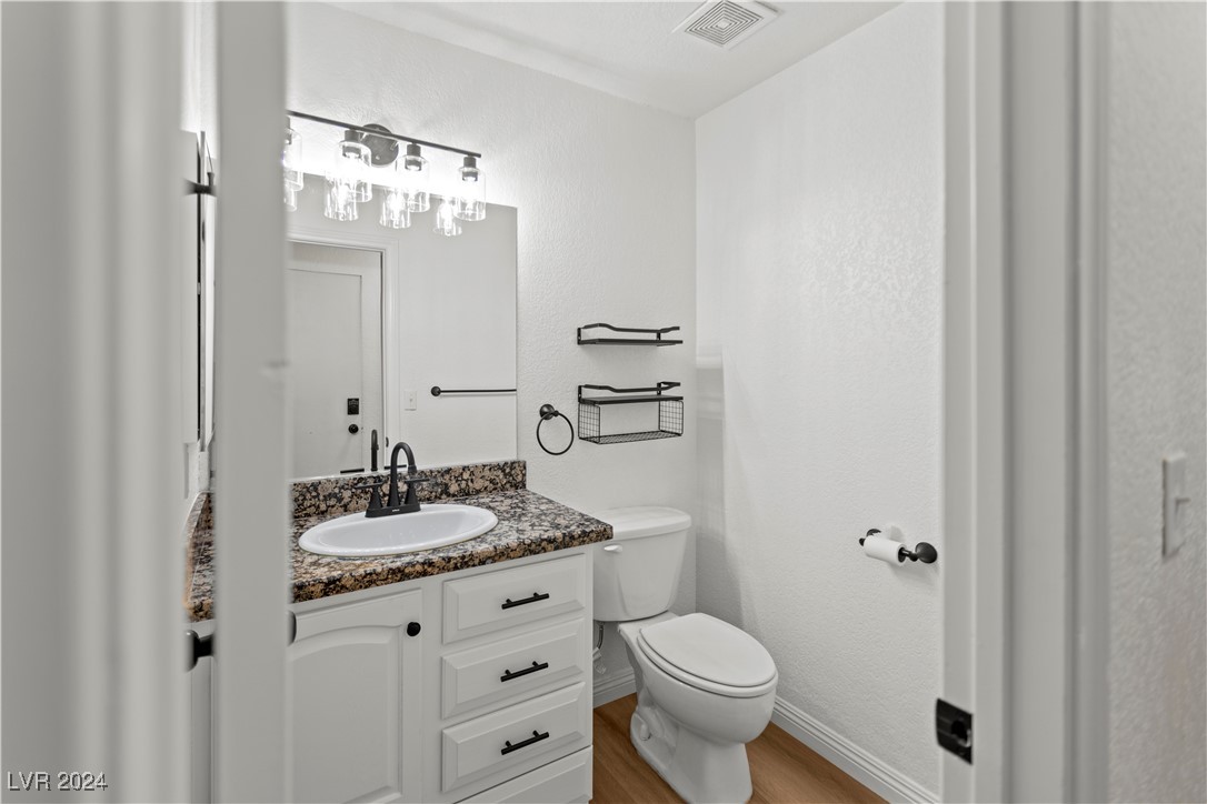 100 South Crestline Drive 62 Property Photo 6