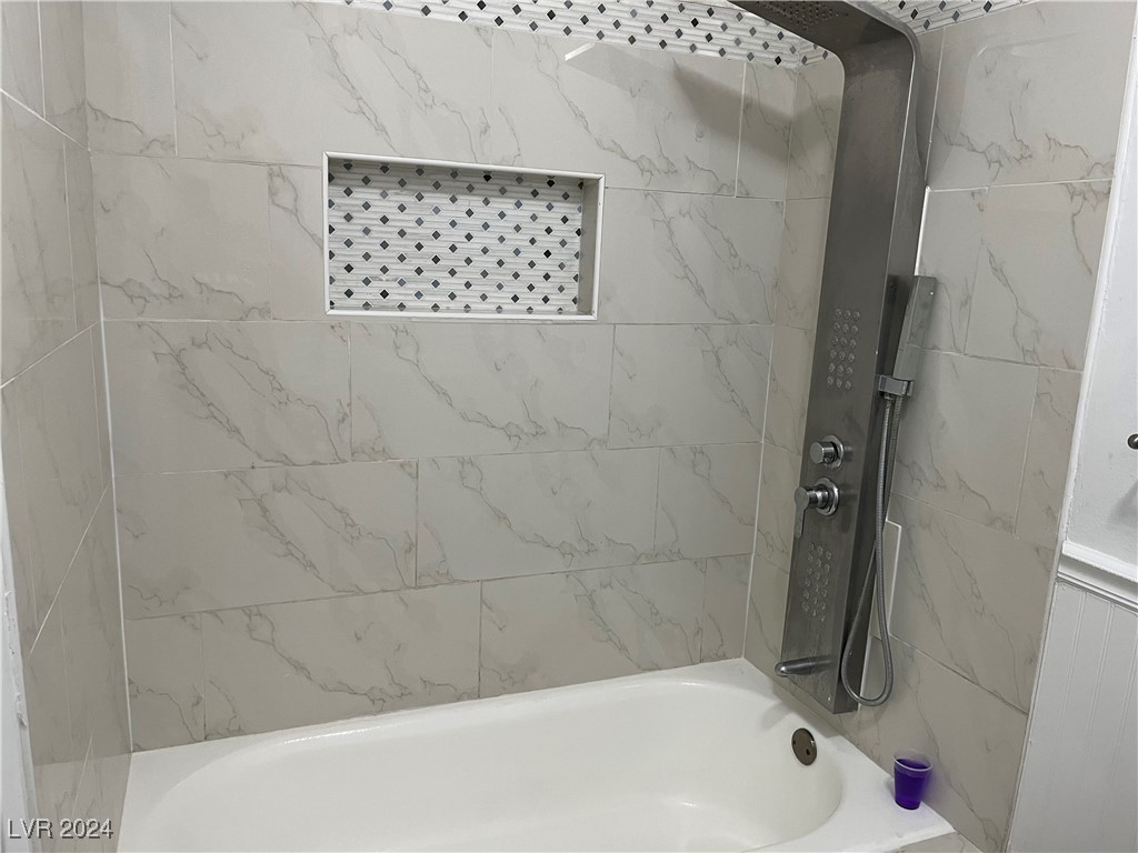 6529 Bourbon Way Property Photo 12