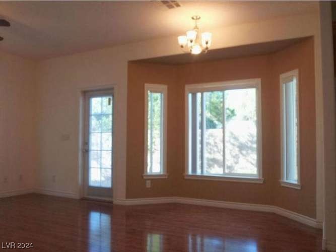 3513 East Viking Road 121 Property Photo 4
