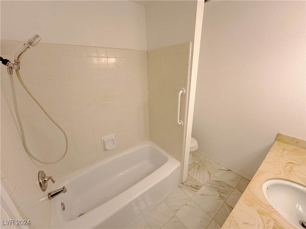 3004 El Camino Avenue Property Photo 25