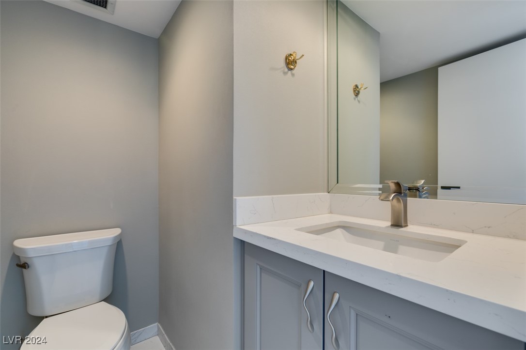 3111 Bel Air Drive 26h Property Photo 11