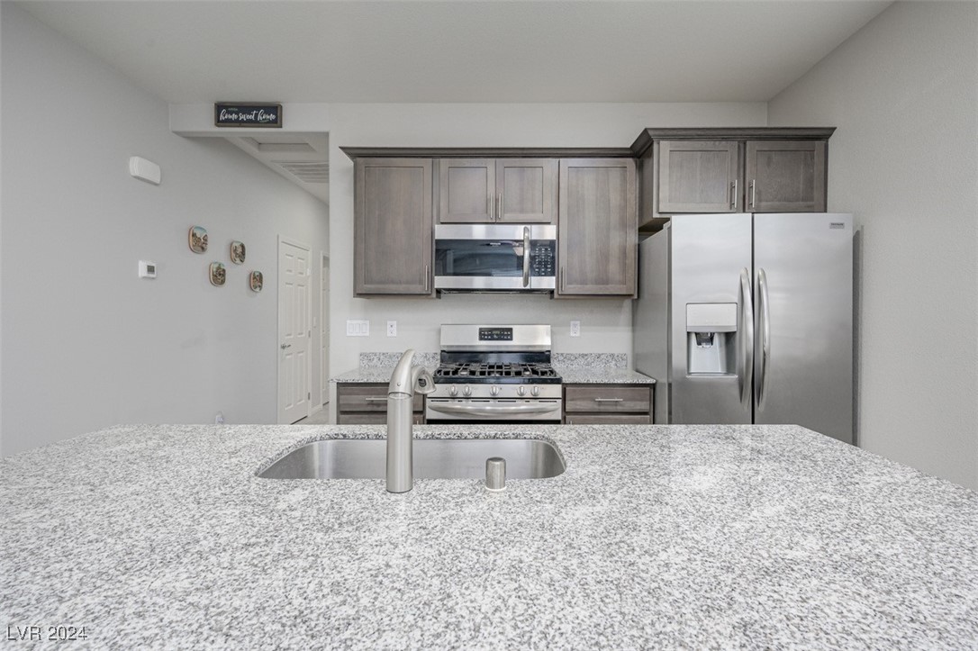 2675 Chinaberry Hill Street Property Photo 12