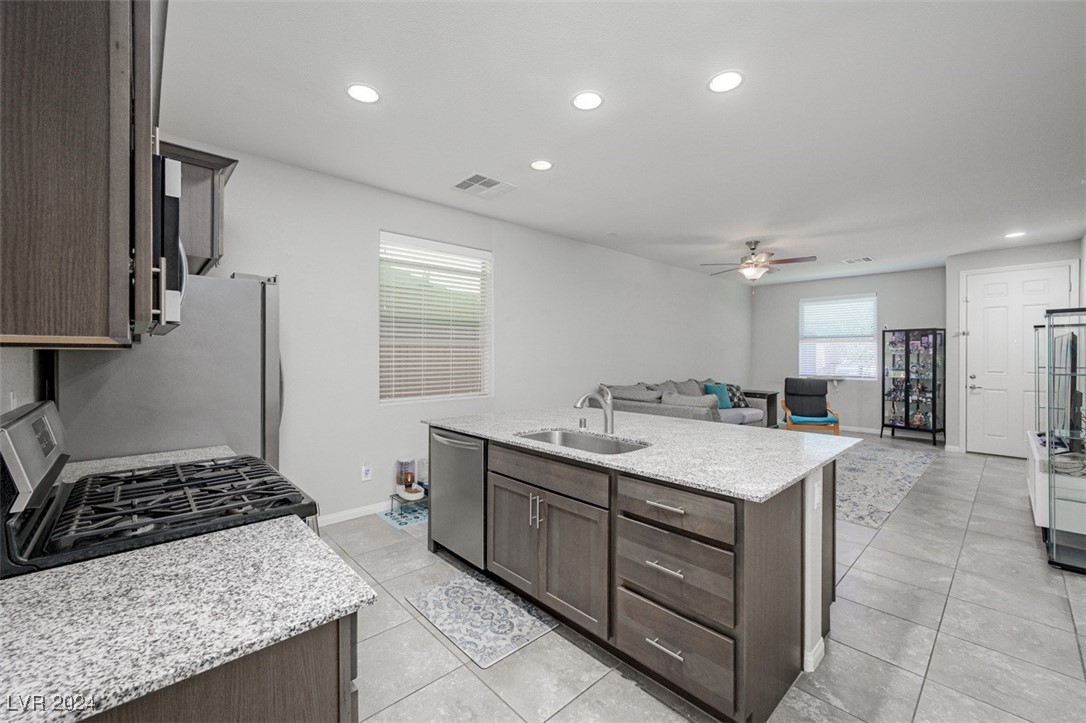 2675 Chinaberry Hill Street Property Photo 15