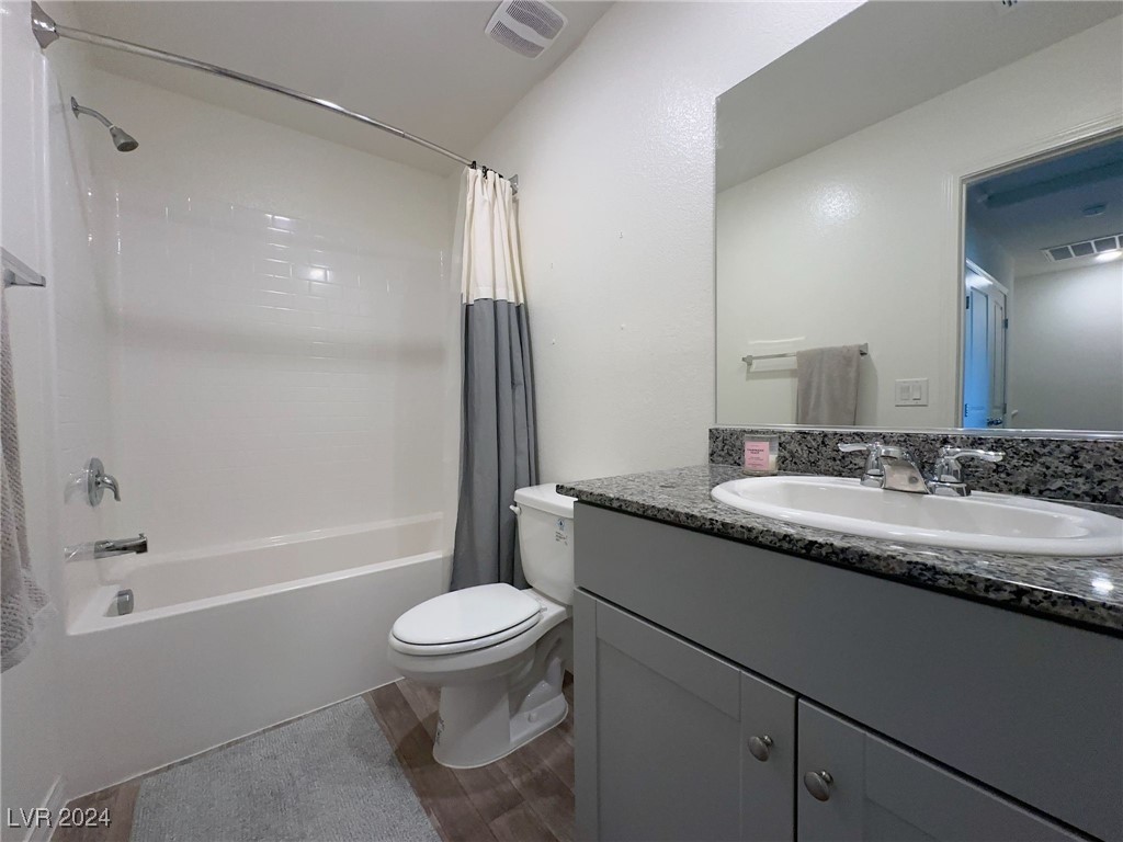 4273 Venus Falls Avenue Property Photo 15