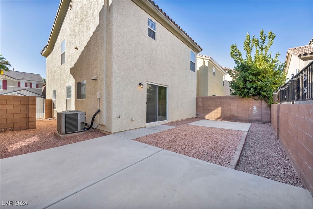 536 Primrose Hill Avenue Property Photo 7