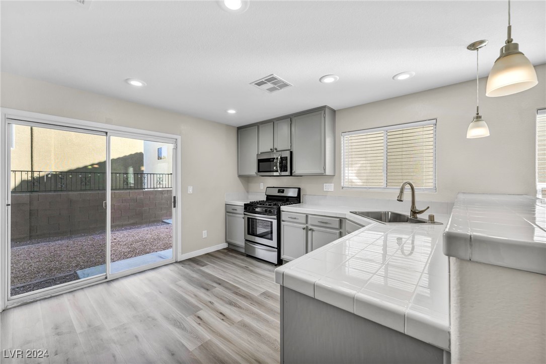 536 Primrose Hill Avenue Property Photo 16