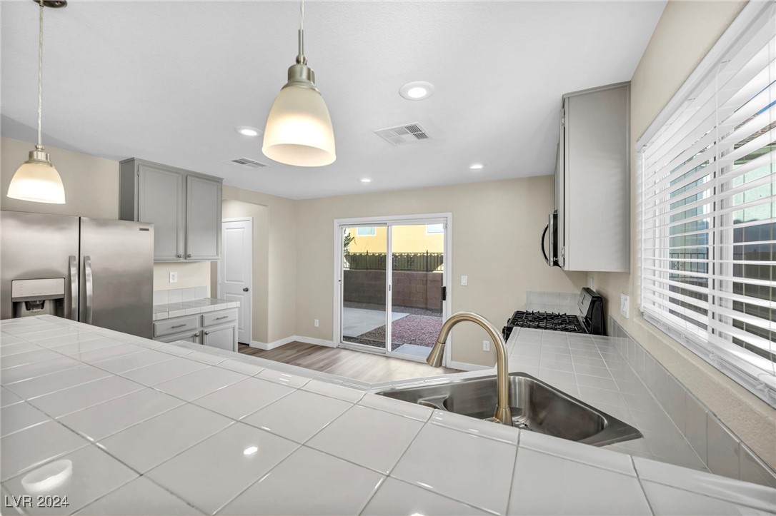 536 Primrose Hill Avenue Property Photo 18