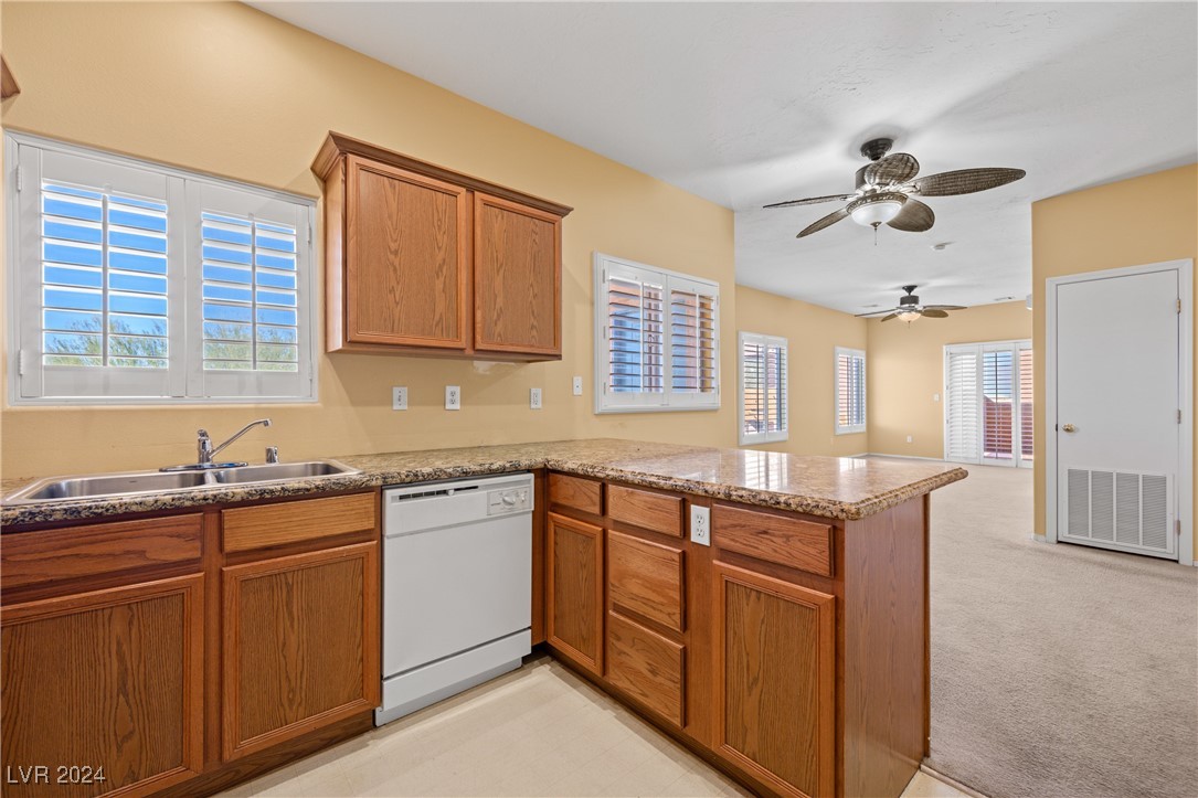 728 Hardy Way E Property Photo 4
