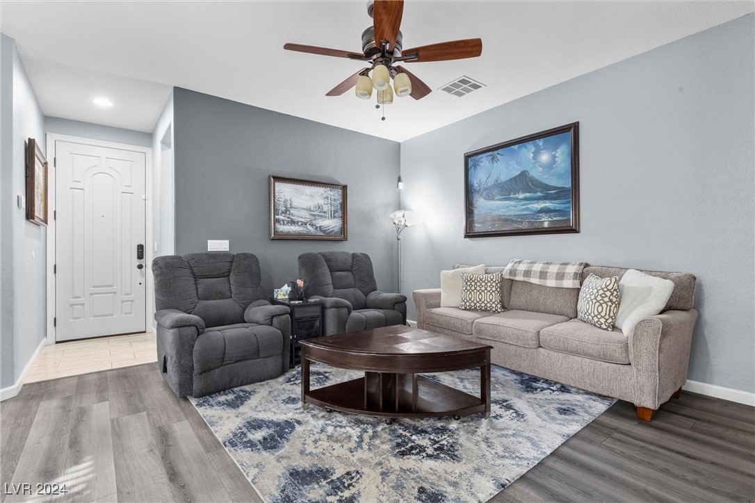 8556 Tellima Court Property Photo 2
