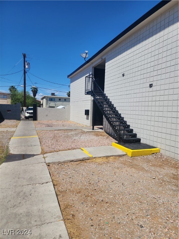 2905 Elm Avenue Property Photo 5