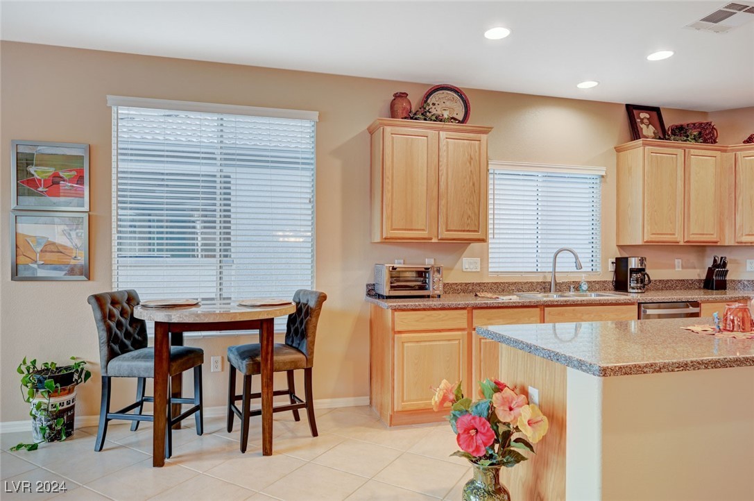 4729 Regalo Bello Street Property Photo 14