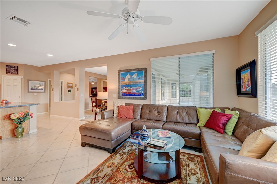 4729 Regalo Bello Street Property Photo 16