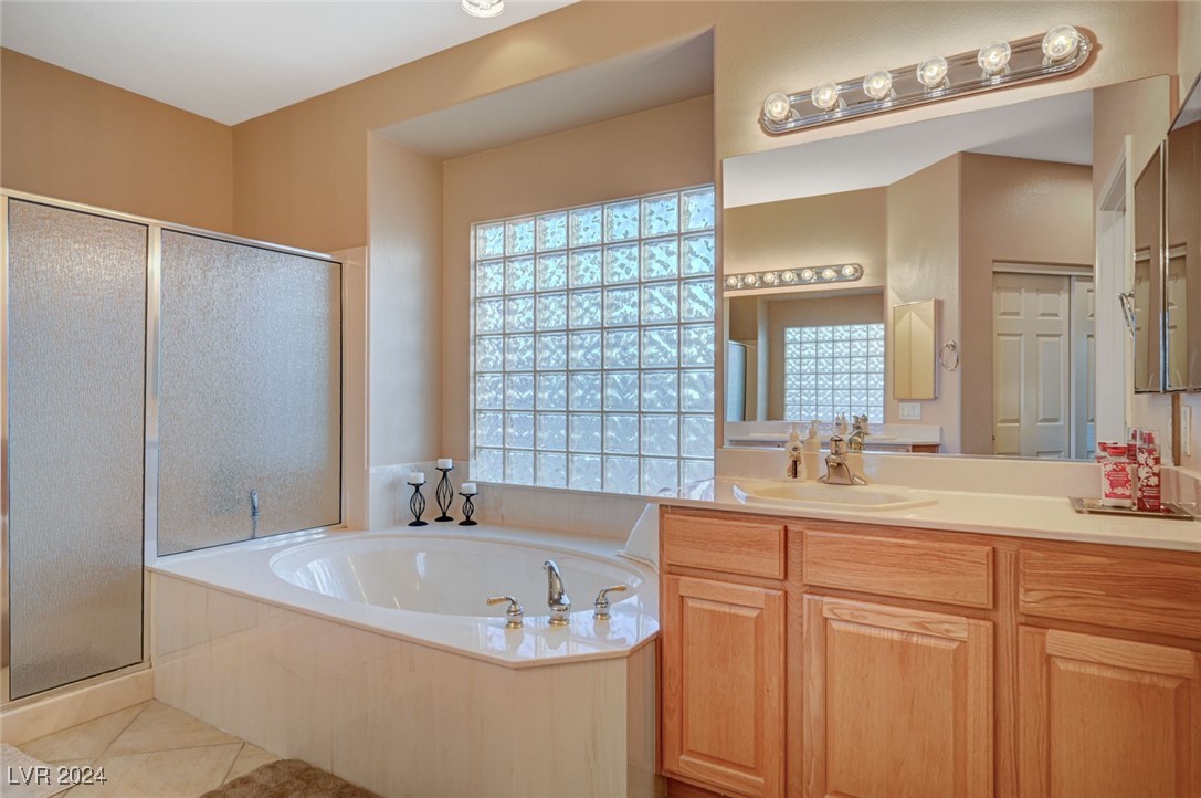 4729 Regalo Bello Street Property Photo 22