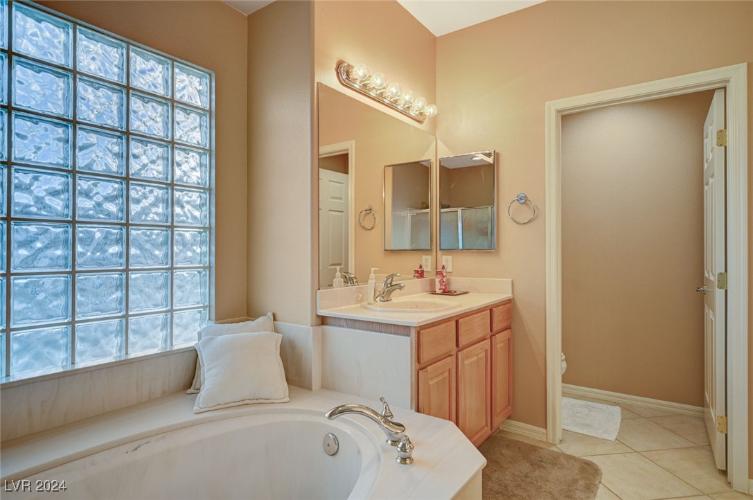 4729 Regalo Bello Street Property Photo 23