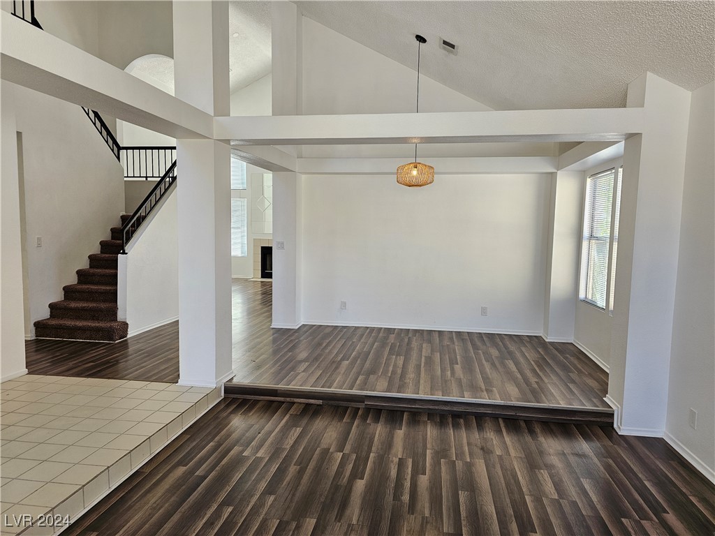 204 South White Cloud Circle Property Photo 1