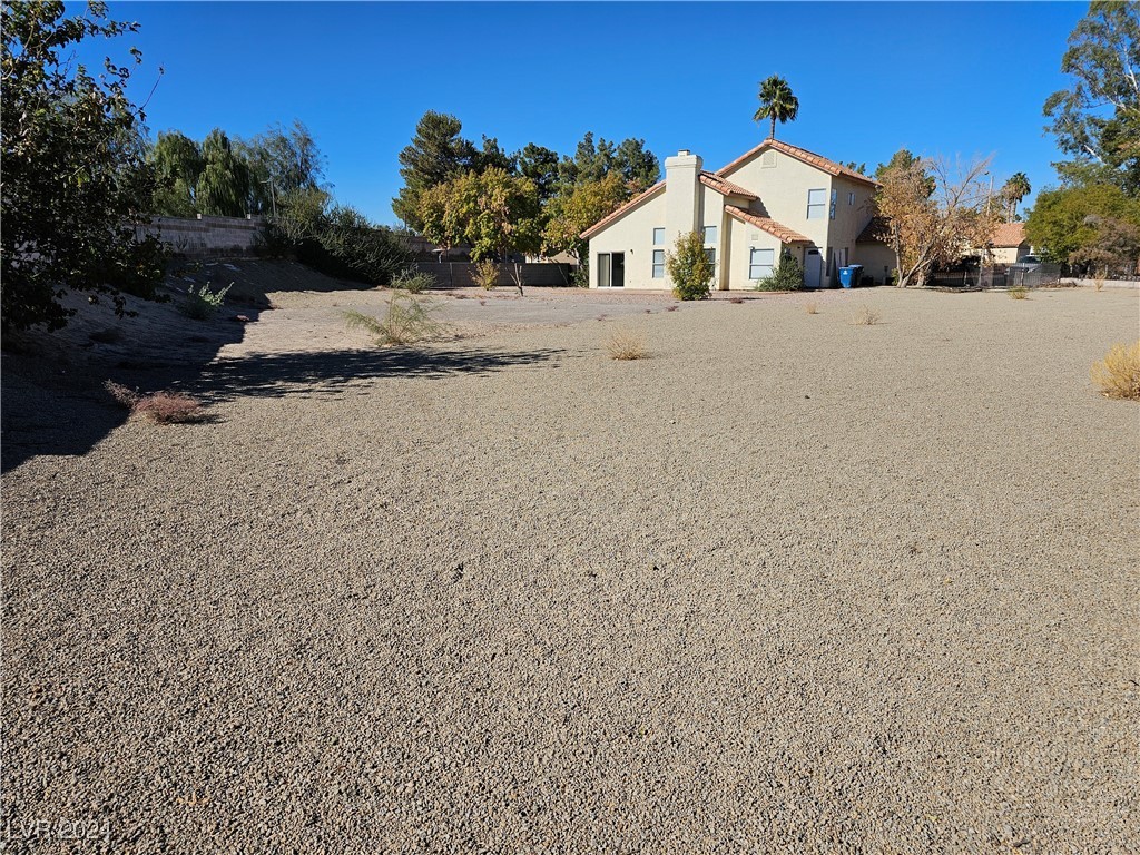 204 South White Cloud Circle Property Photo 2