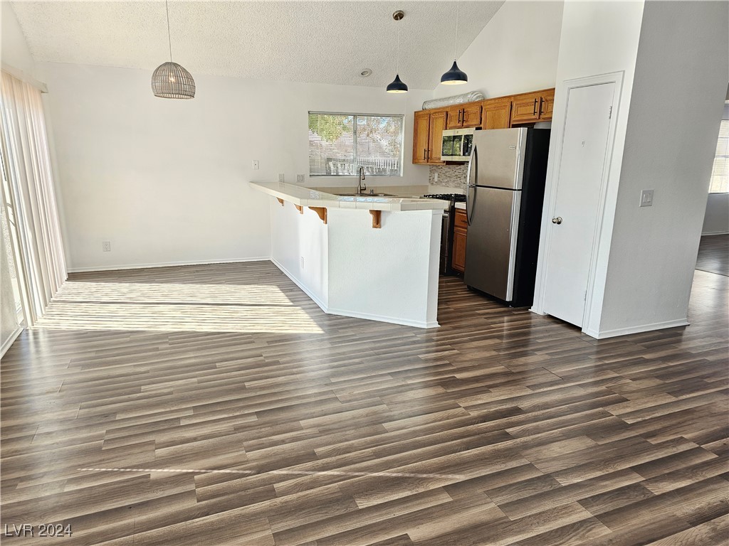 204 South White Cloud Circle Property Photo 4