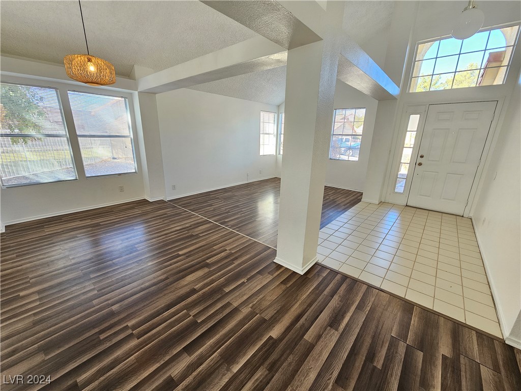 204 South White Cloud Circle Property Photo 9