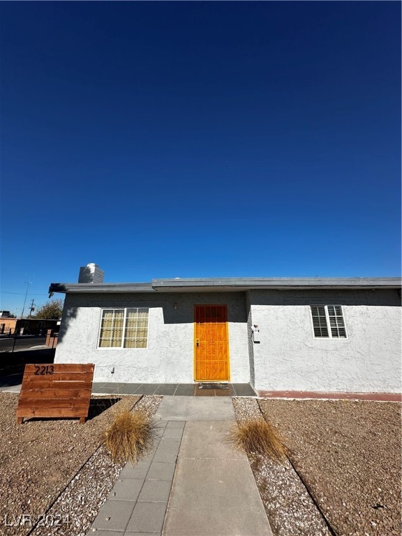 2213 East Oakey Boulevard Property Photo 4