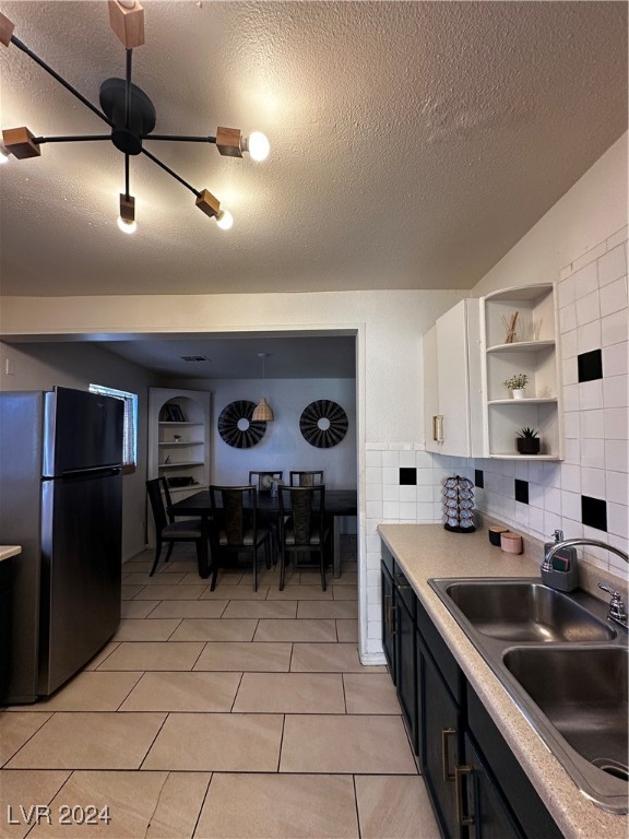 2213 East Oakey Boulevard Property Photo 12