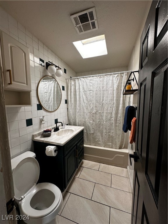2213 East Oakey Boulevard Property Photo 14