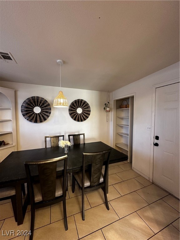 2213 East Oakey Boulevard Property Photo 16