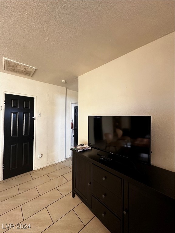 2213 East Oakey Boulevard Property Photo 25