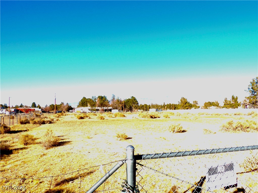 1580 Thousandaire Boulevard Property Photo